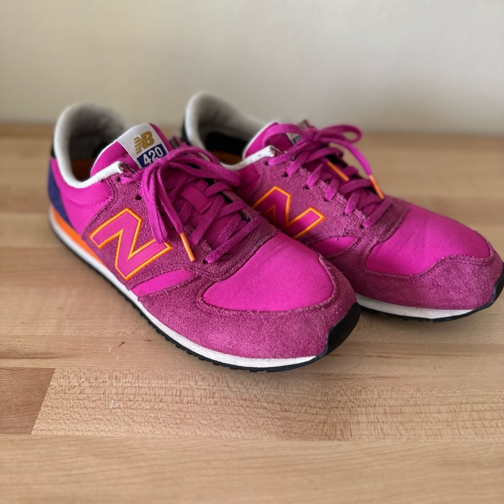 New Balance 420 running sneakers
